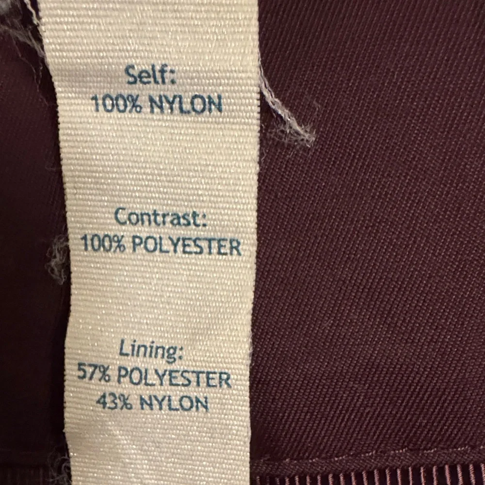 lululemon athletica Women's  Jacket in Deep Plum Purple - Picture 12 of 12